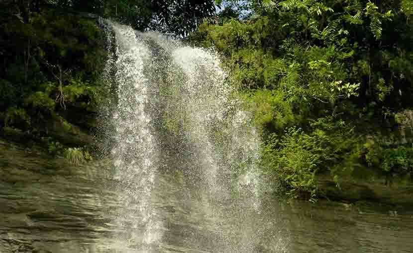 Likkhiyang waterfall bandarban