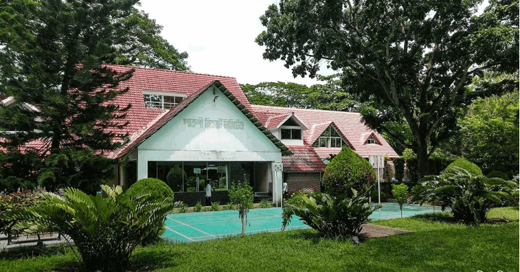 Pakshi Resort