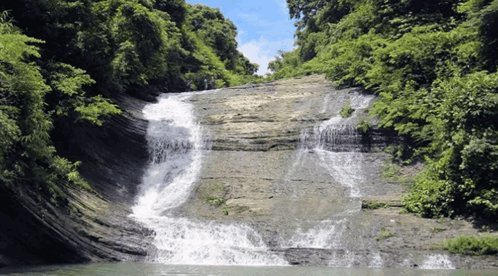 Komoldoho Waterfall