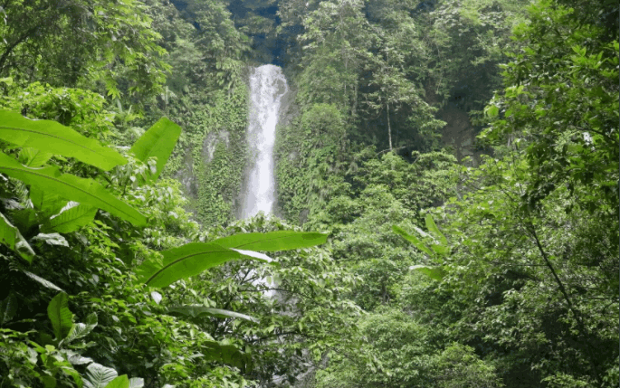 Parikunda Waterfall