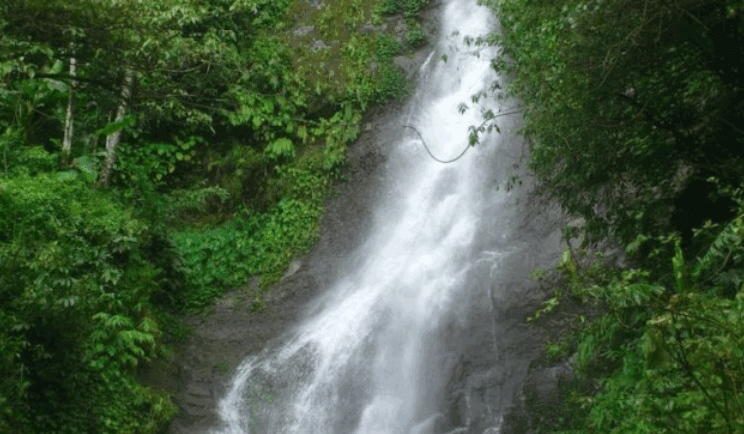 Parikunda Waterfall