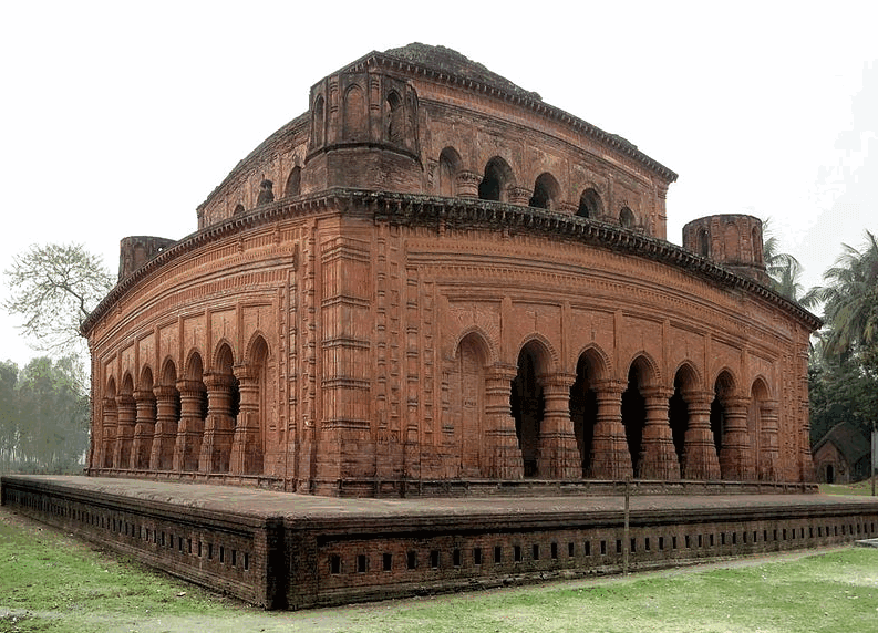 Nabratna Temple Of Hatikumrul